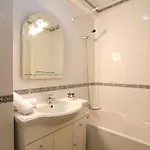 Apartament Aleluia's *